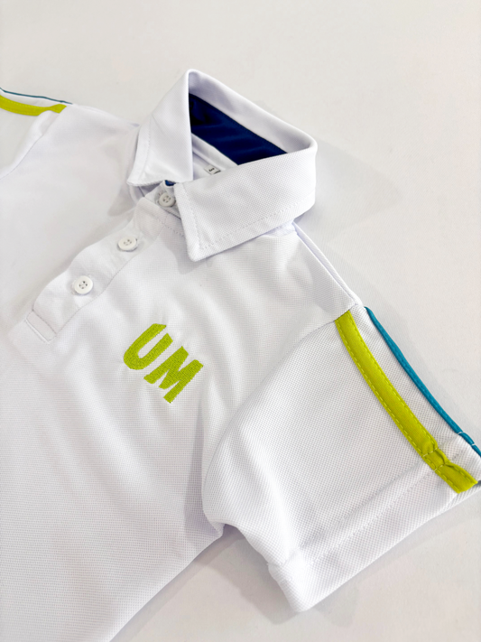 CAMISETA POLO UM. Tiempo estimado de entrega: 30 días.